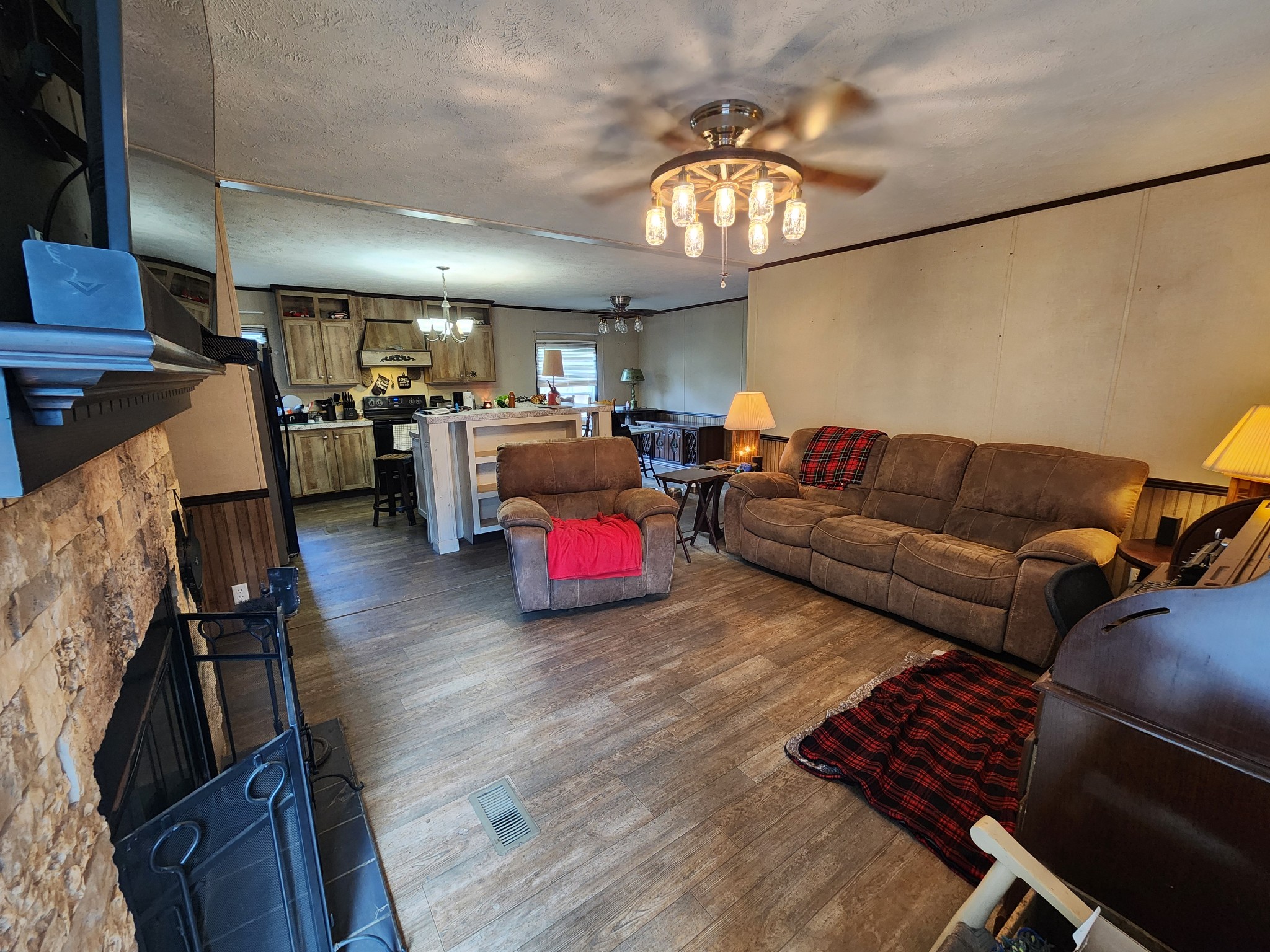 2435 Old Greenbrier Pike