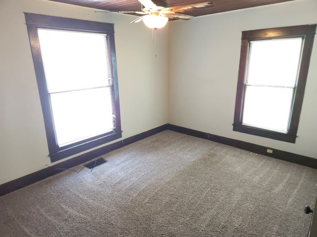305 4th Ave A
