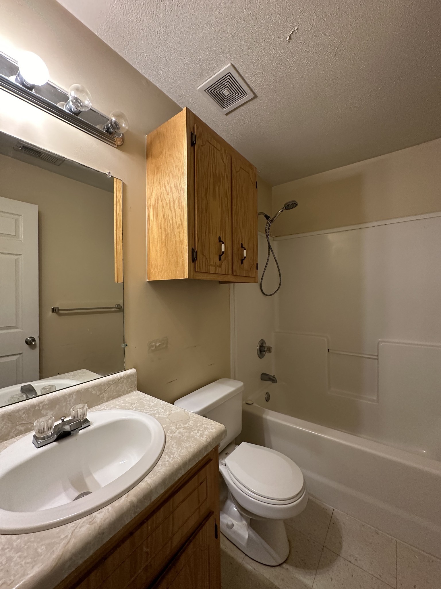272 Executive Ave A