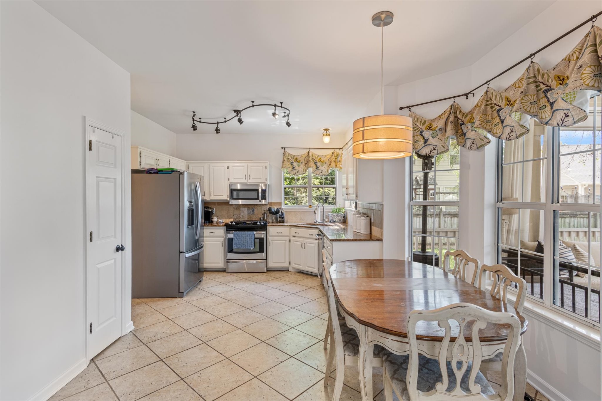 Photo 9 of 25 of 217 Hideaway Trl house