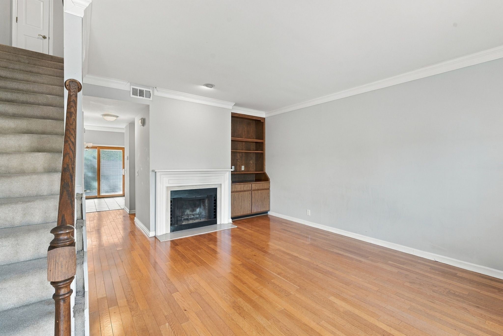 2112 Blair Blvd 9