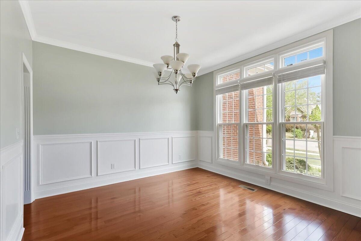 1090 Norfolk Green Circle