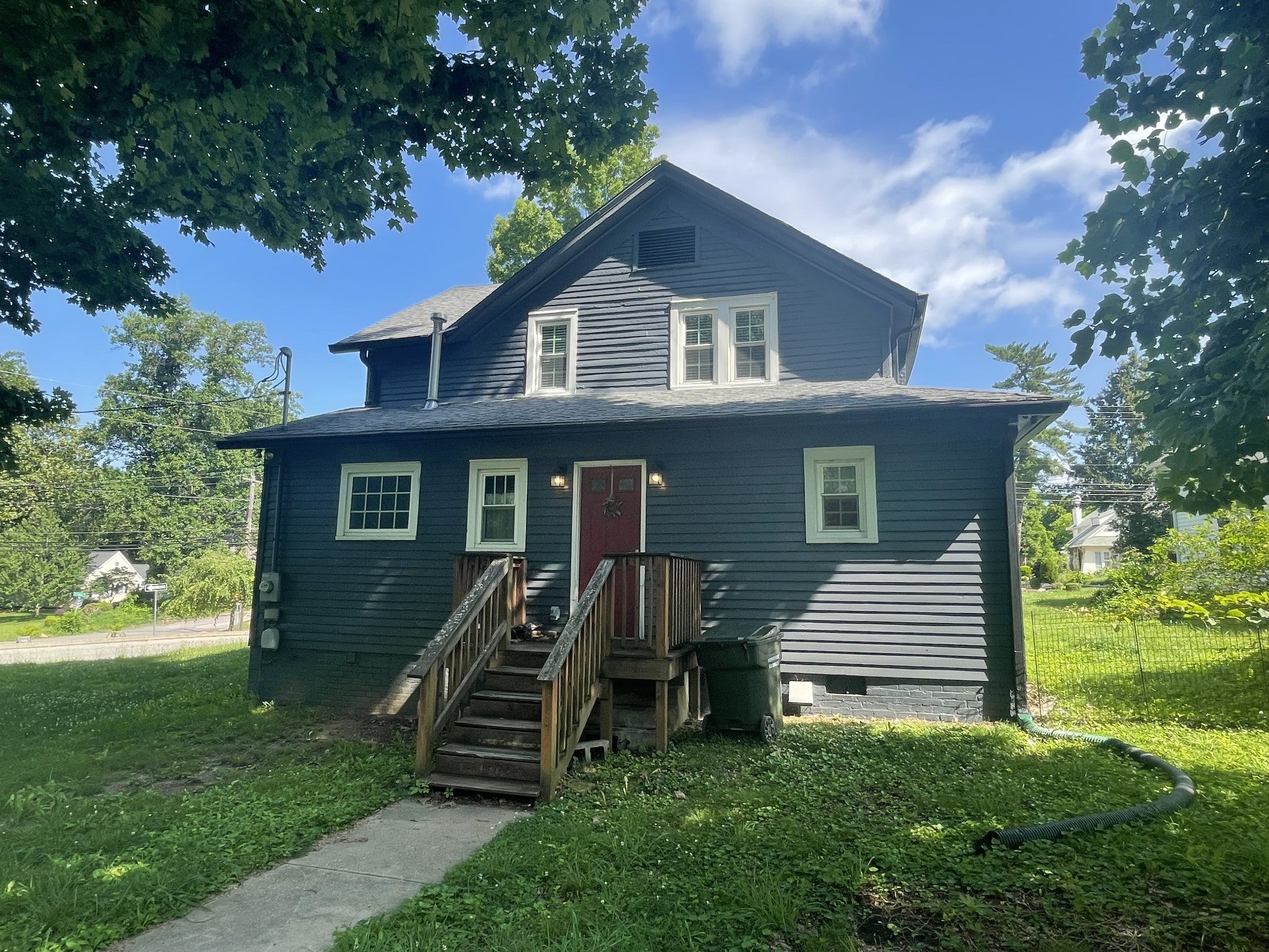 2122 S Main St
