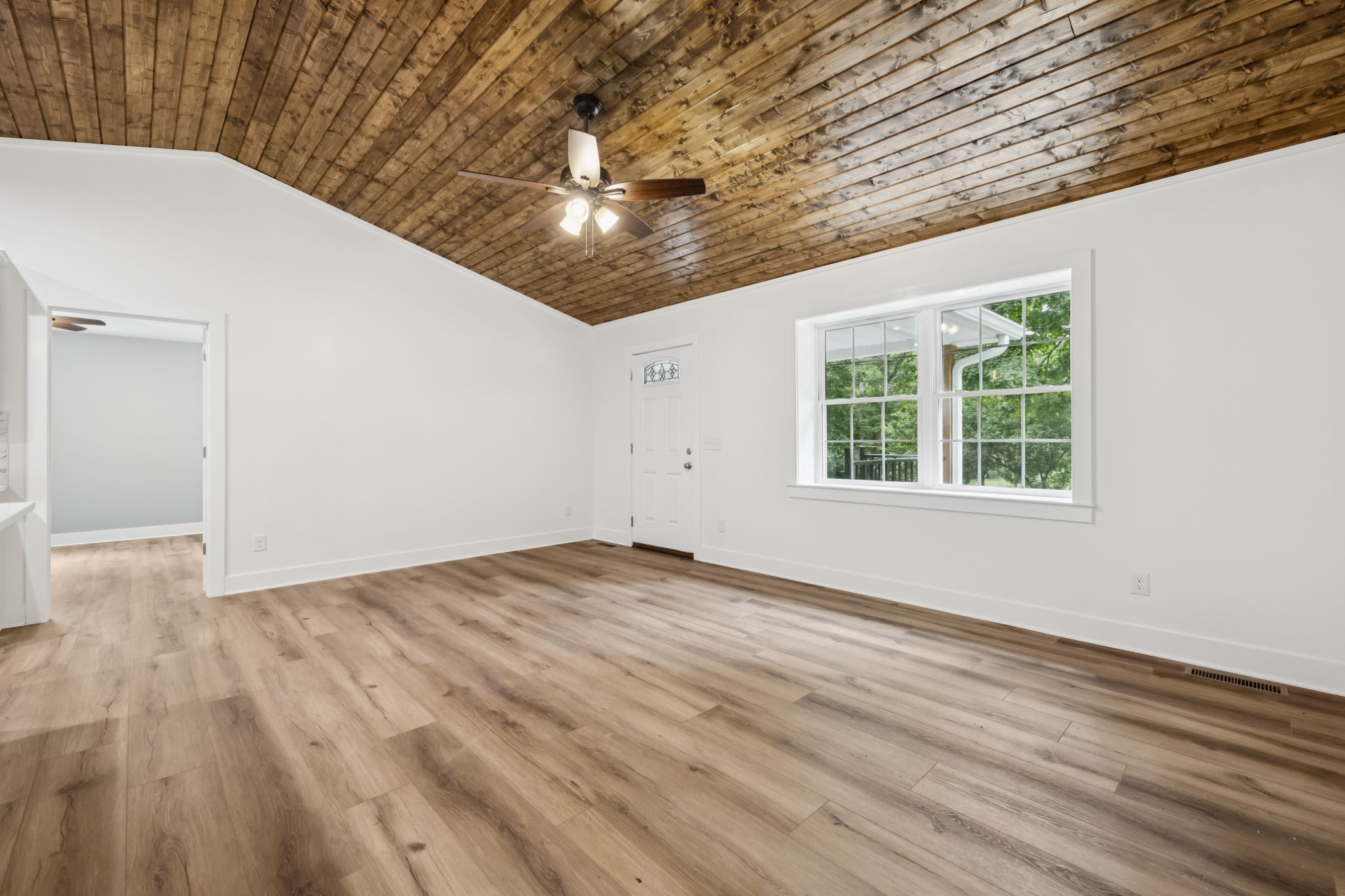 2143 Blue Springs Rd