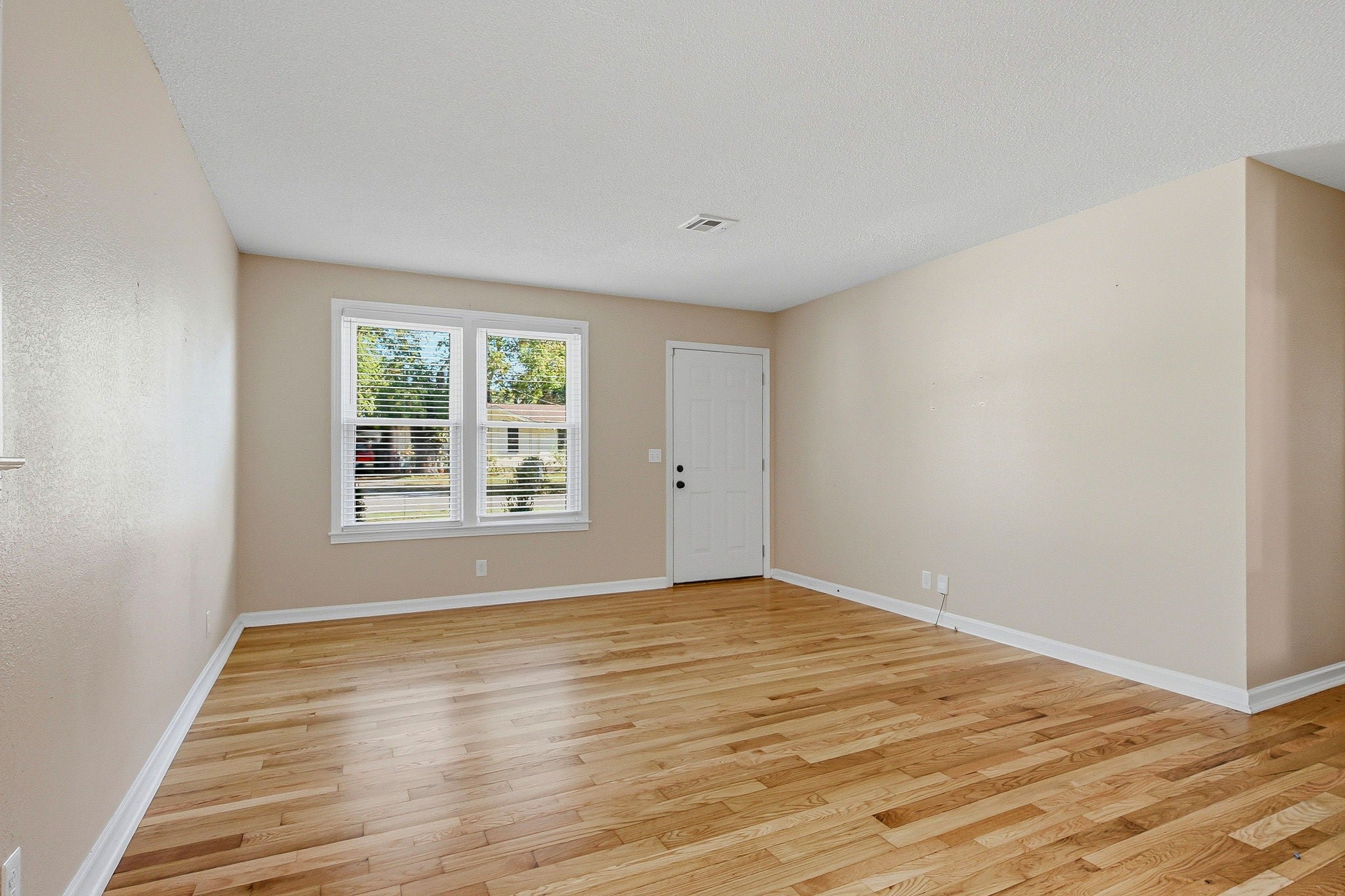 110 Carden St