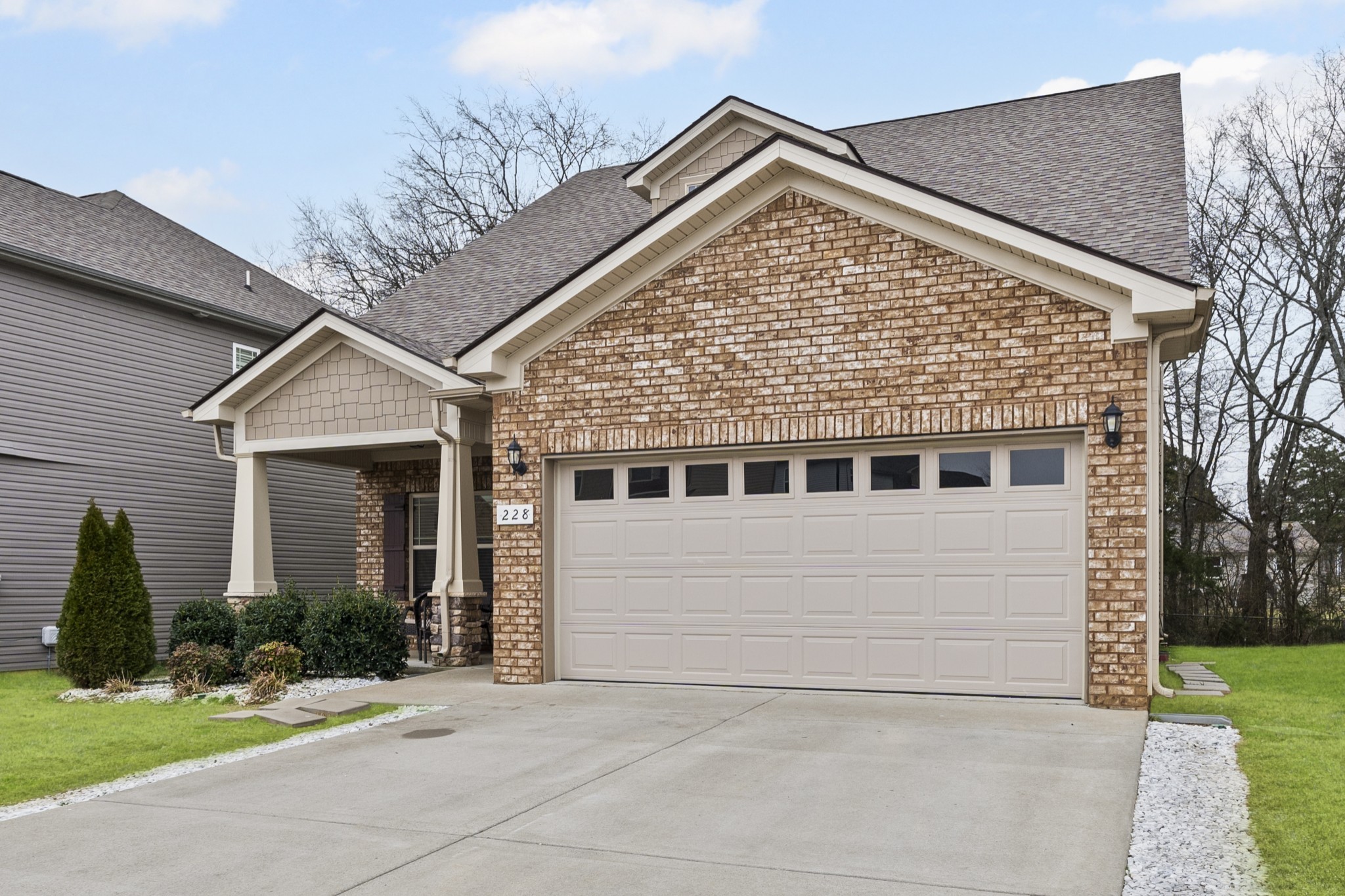 228 Eusa Cantrell Ln