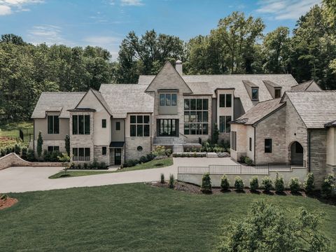 235 Robin Hill Rd Nashville TN 37205