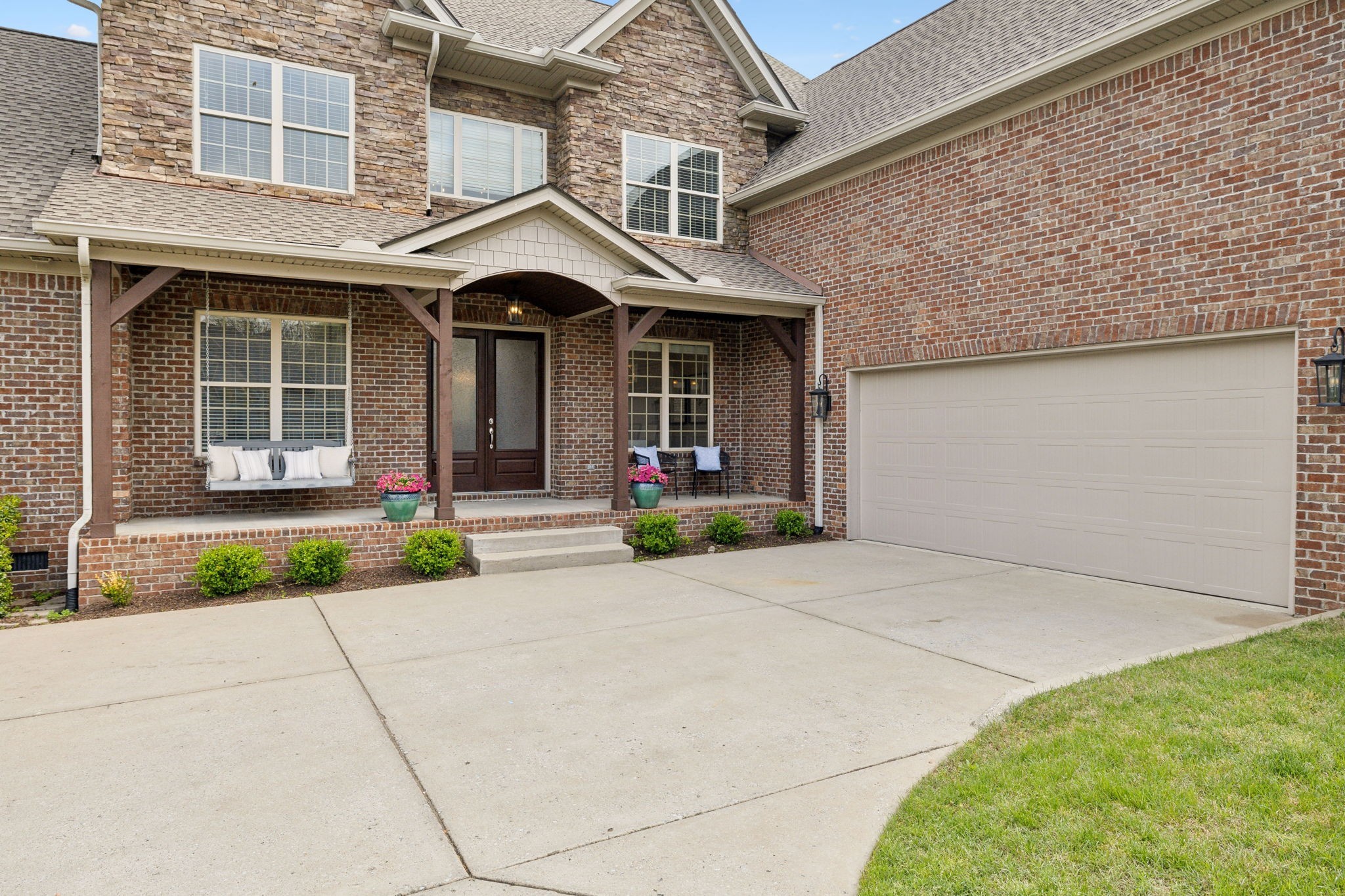 316 Whitewater Way