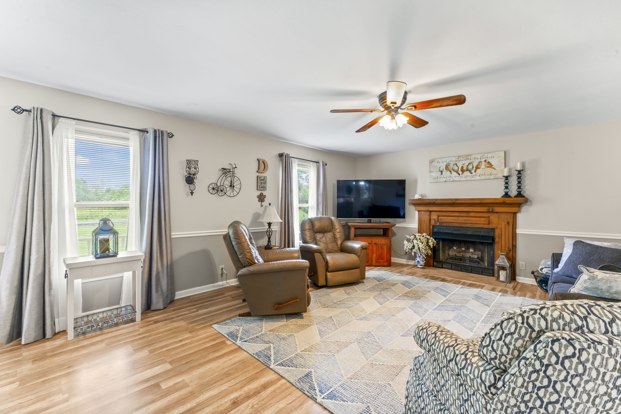 4312 Seminary Rd
