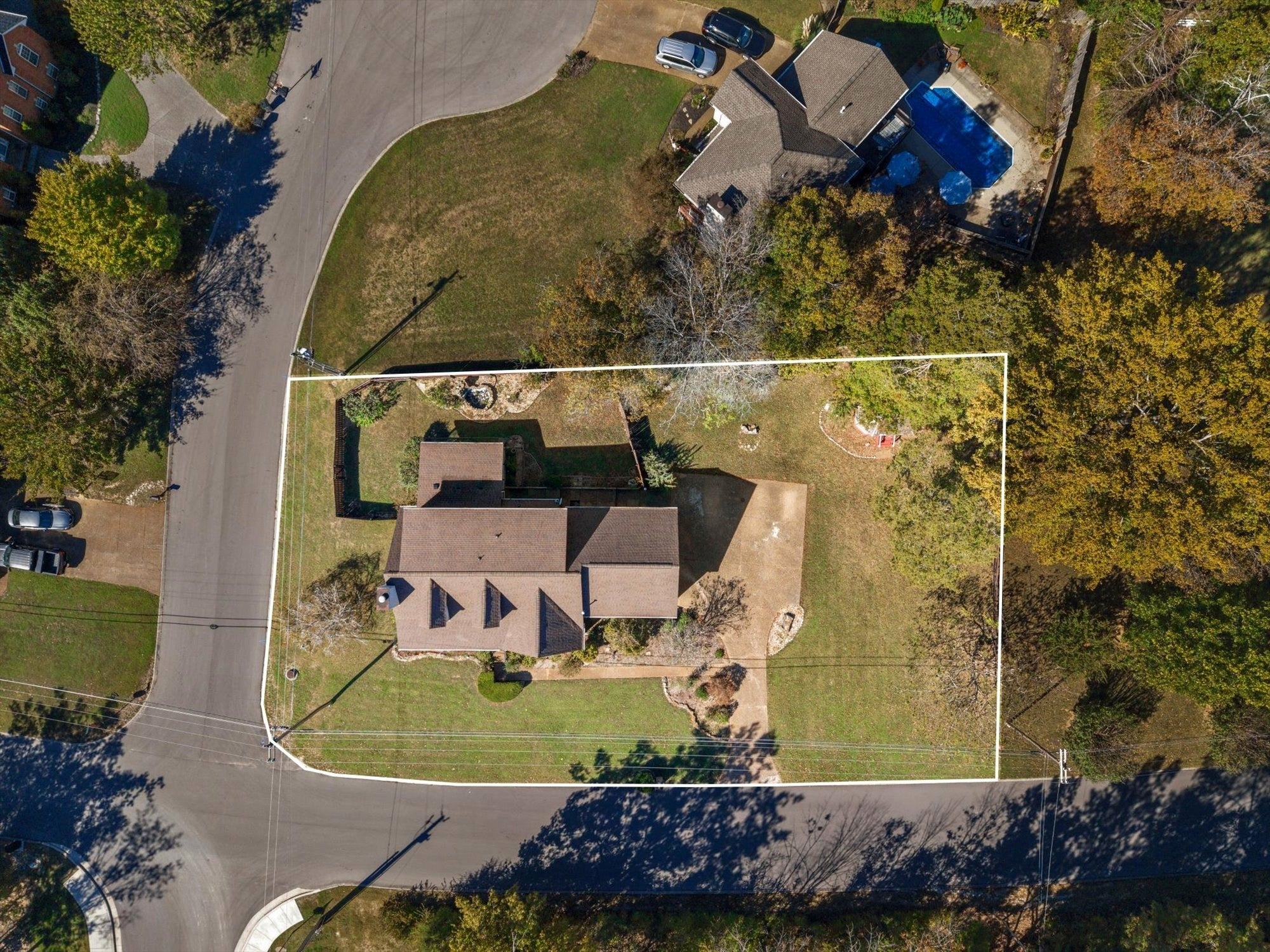 1025 Singing Springs Rd