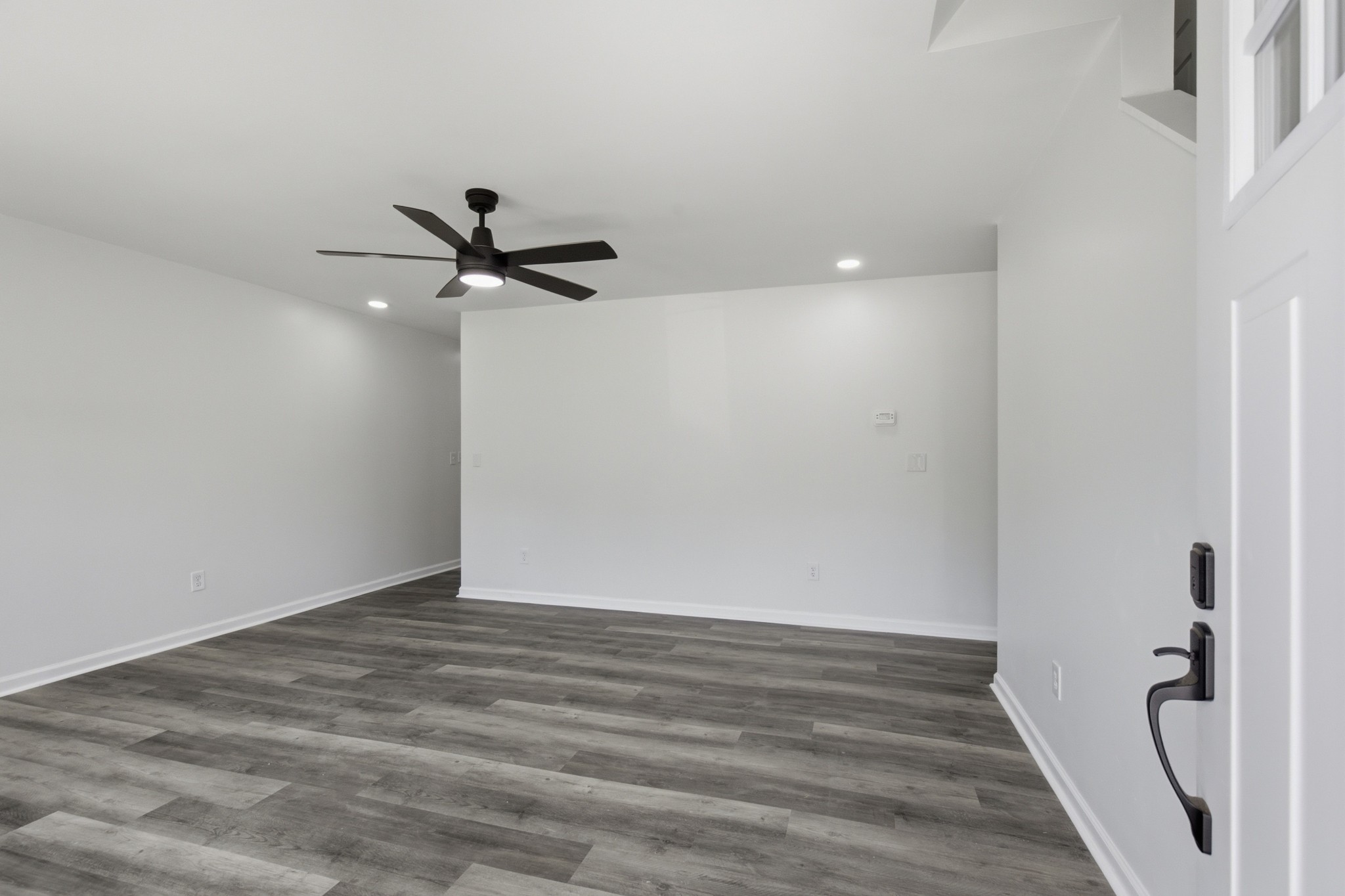 572 Donna Dr
