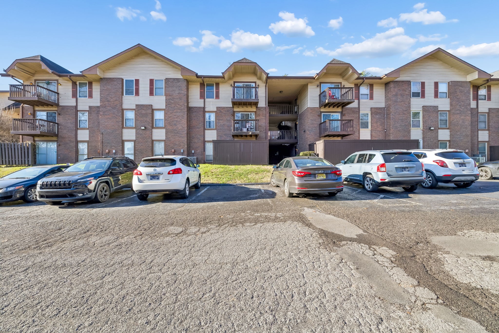 500 Paragon Mills Rd M11