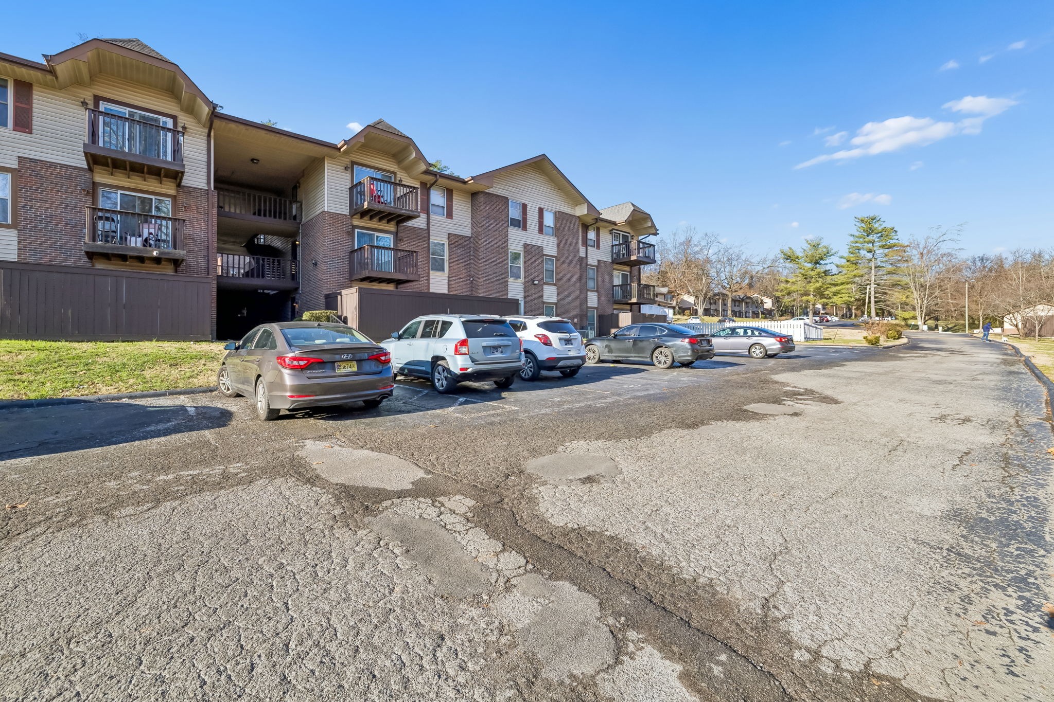 500 Paragon Mills Rd M11