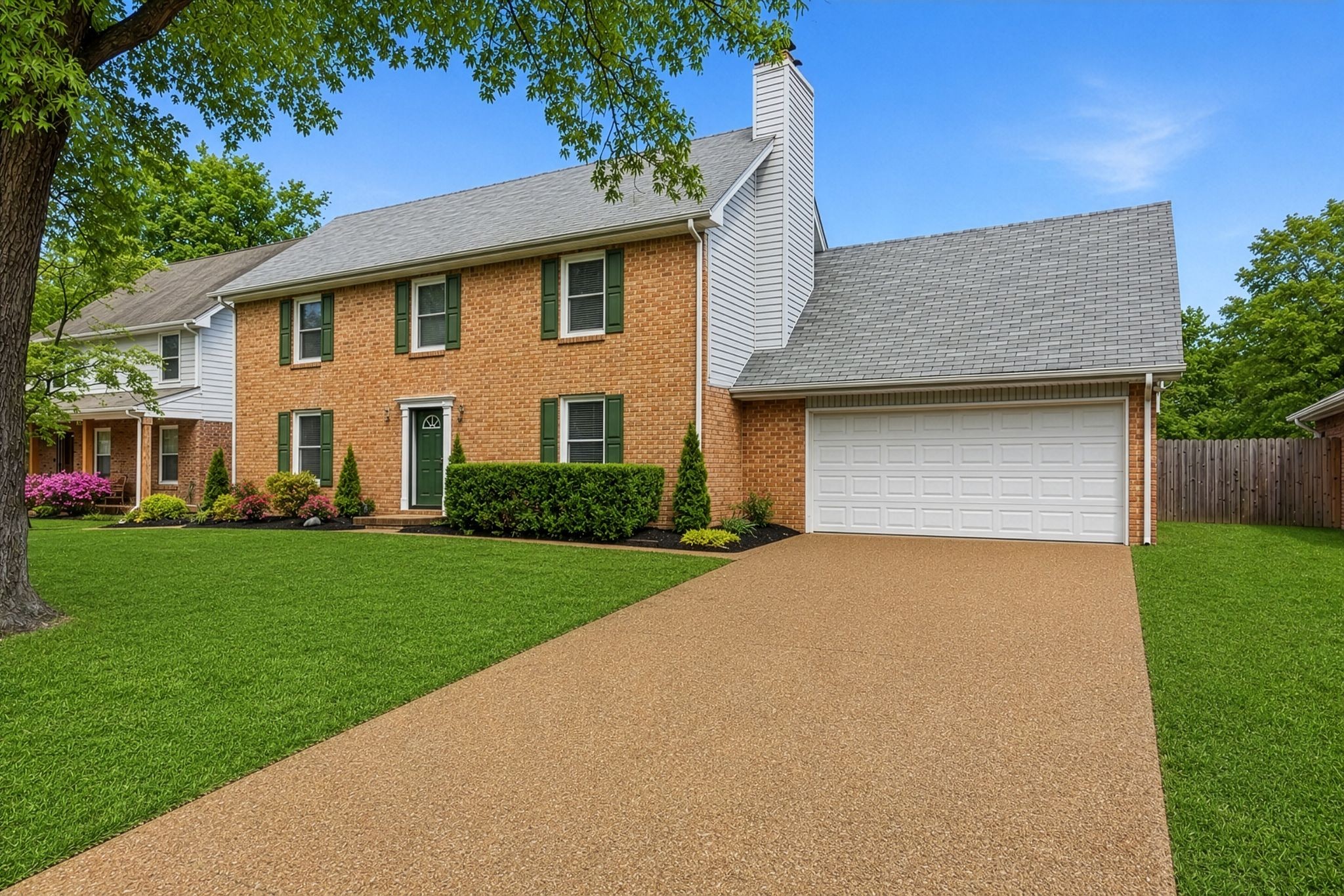 609 Sugartree Ln