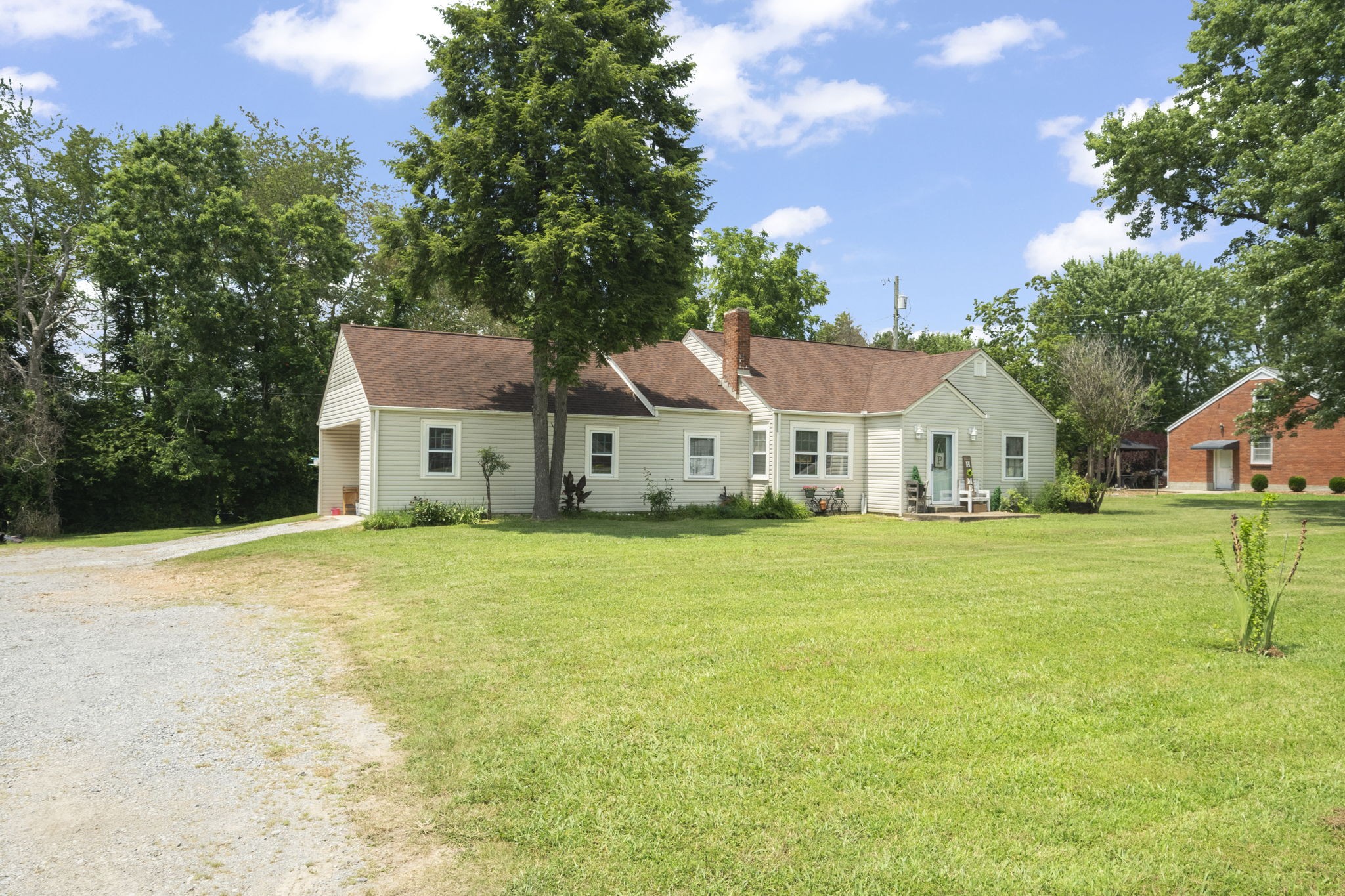 1509 5th Ave W
