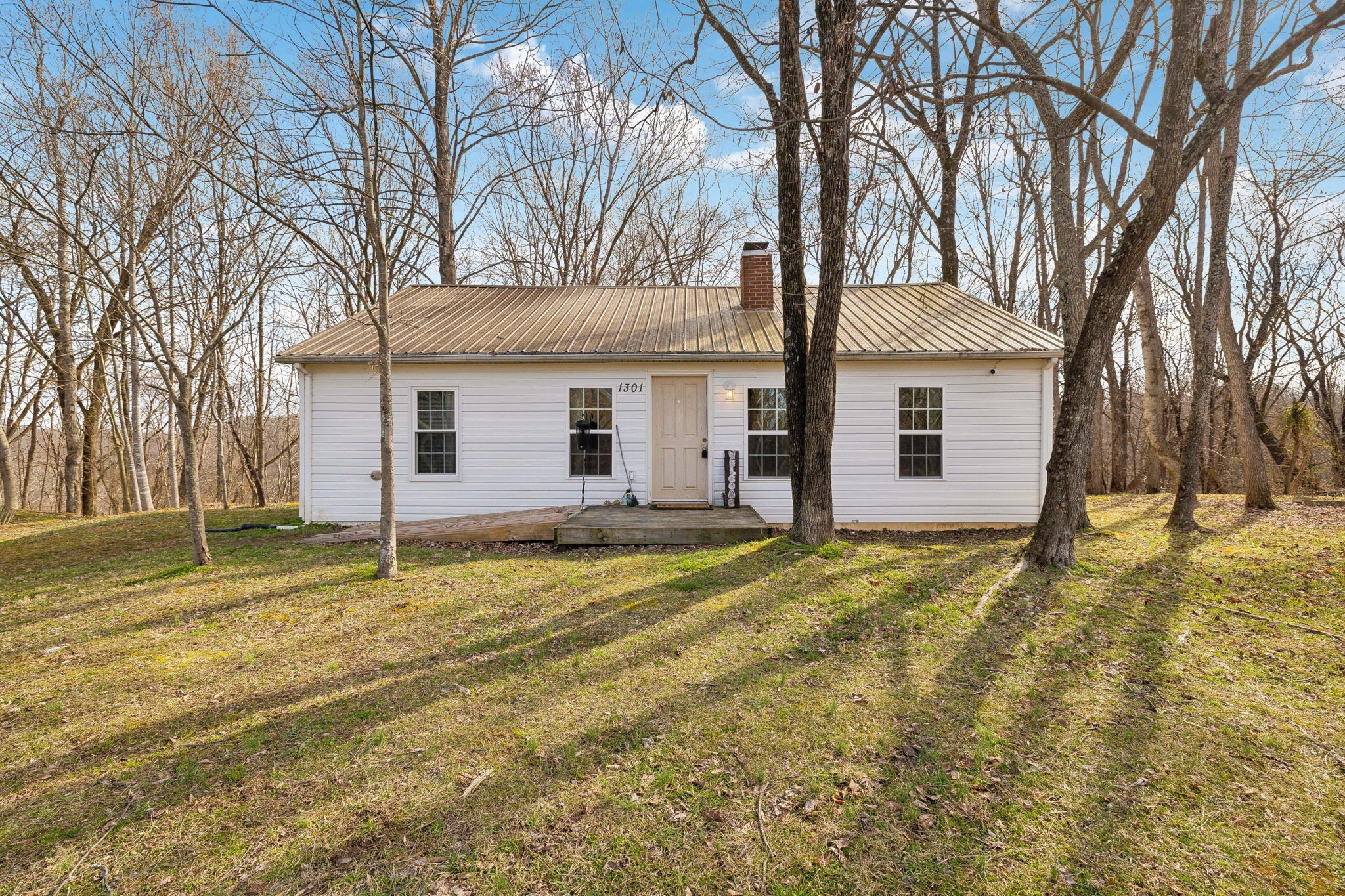 1301 Shepardsville Hwy