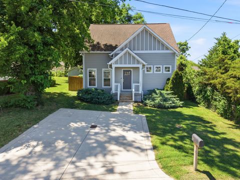 Photo of 1224 Bessie Ave, Nashville, TN 37207 (MLS # 3214043)