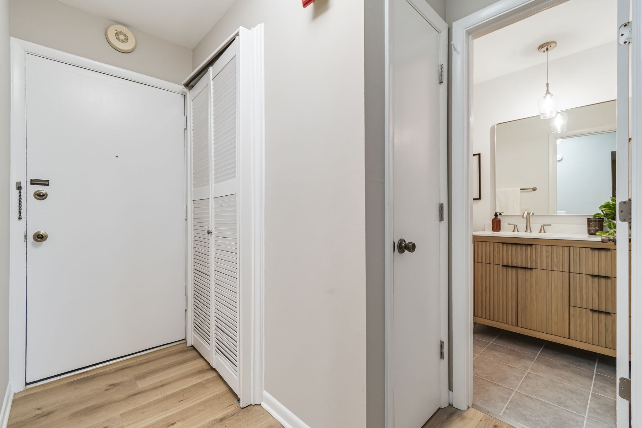 4425 Westlawn Dr D102