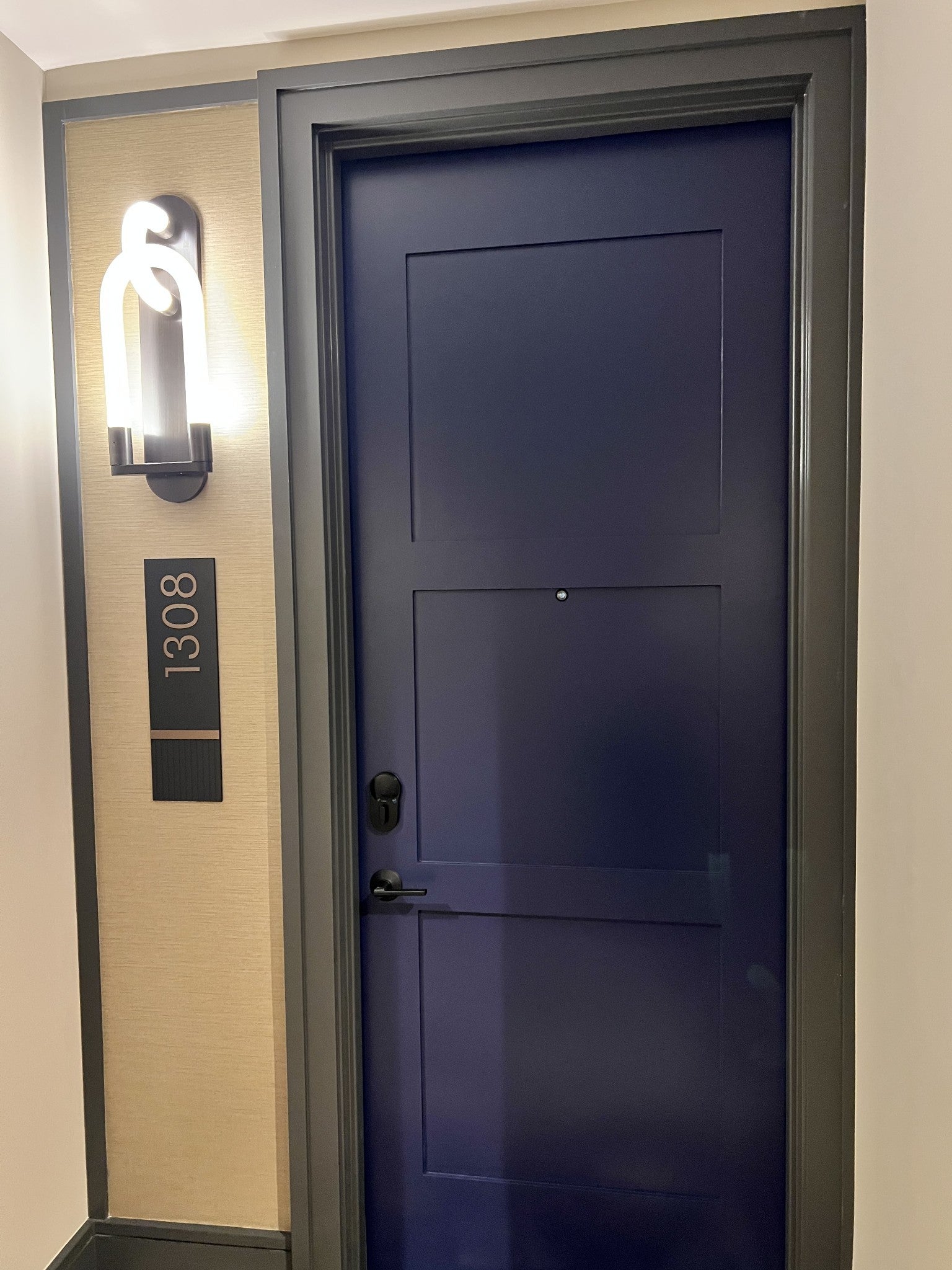 1.0-bed rental at 930 Commerce St 1308