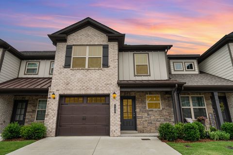 142 Rising Pvt Ln Gallatin TN 37066