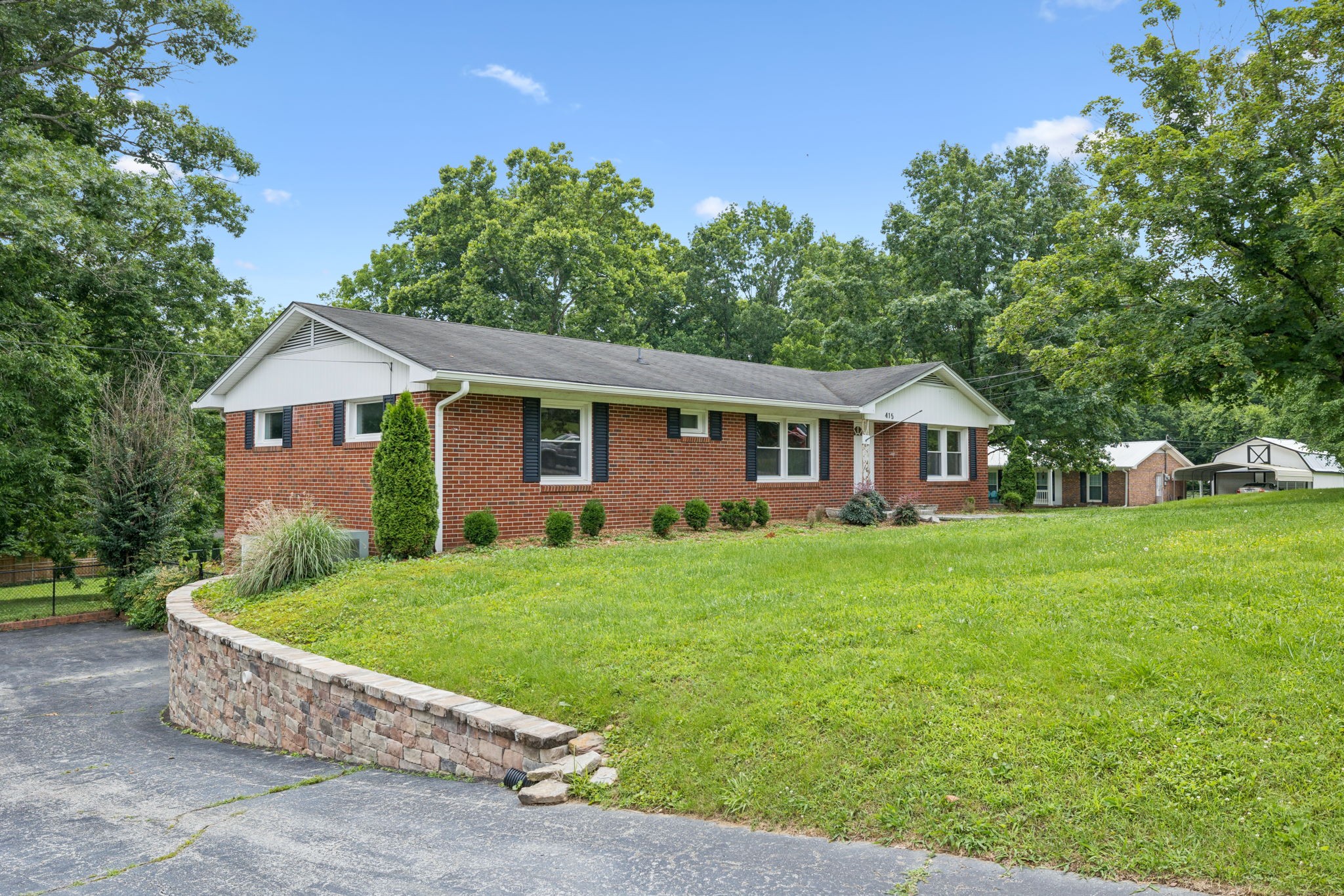415 Porter Cir