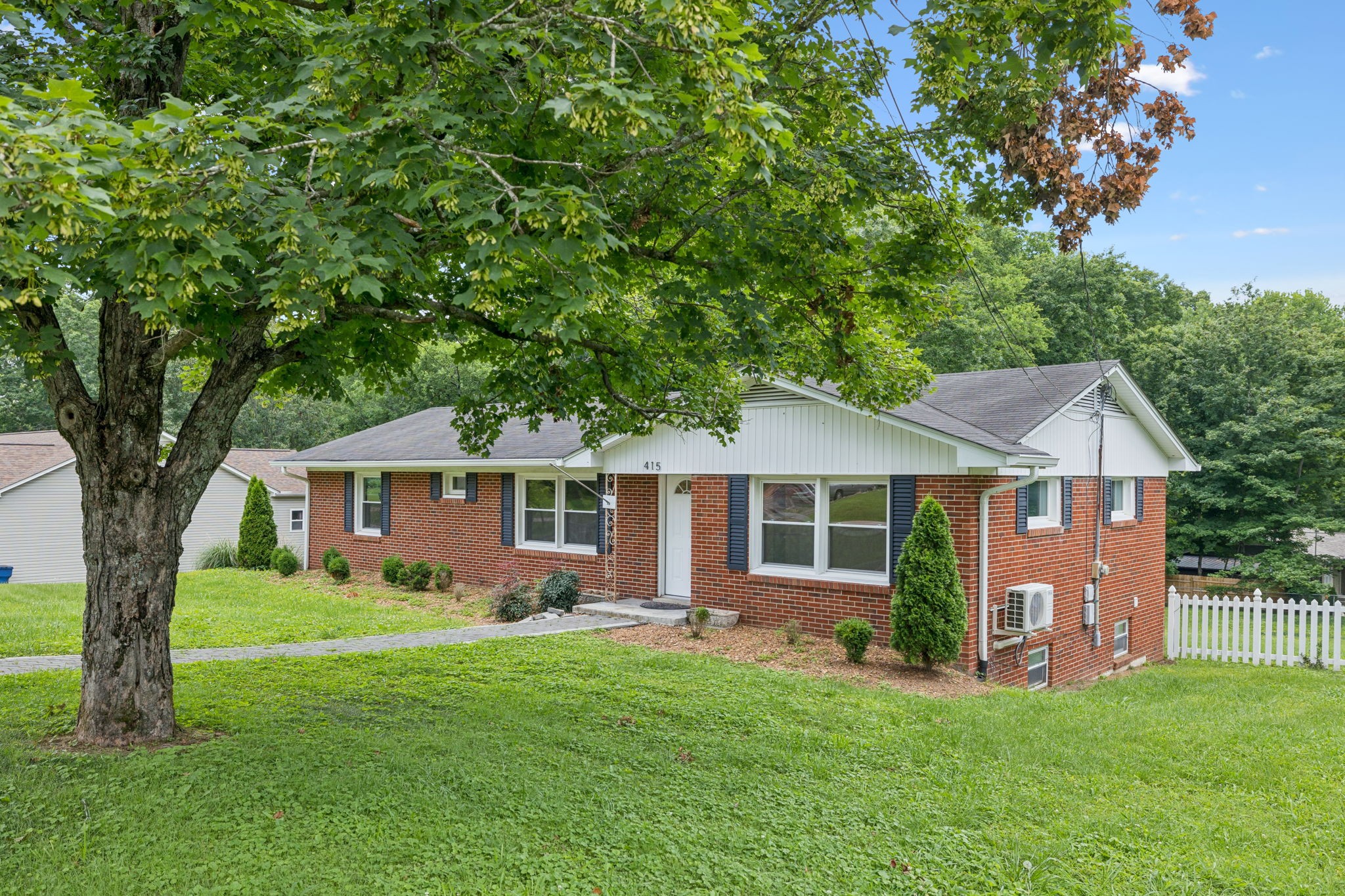 415 Porter Cir