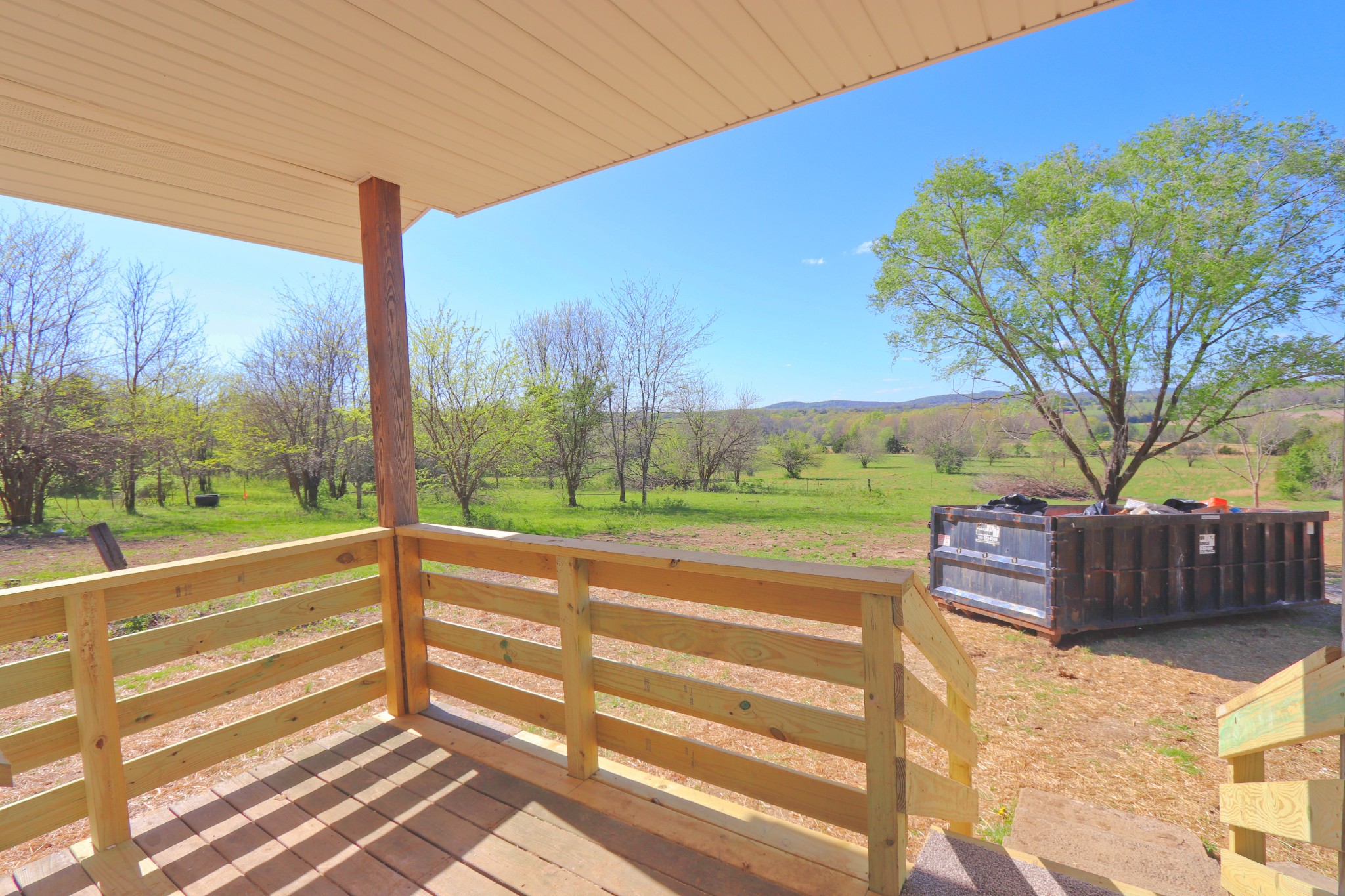 331 Whitefield Ln