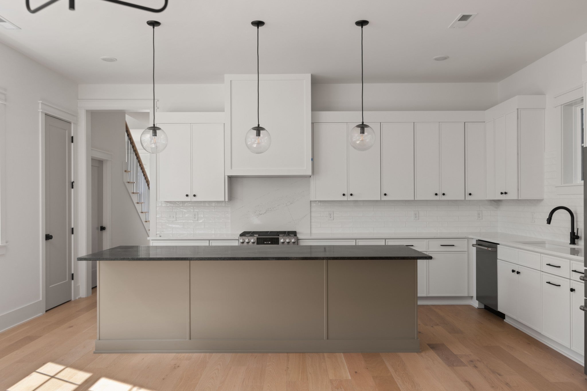 4-bed listing at 313 Riverside Dr A, Nashville