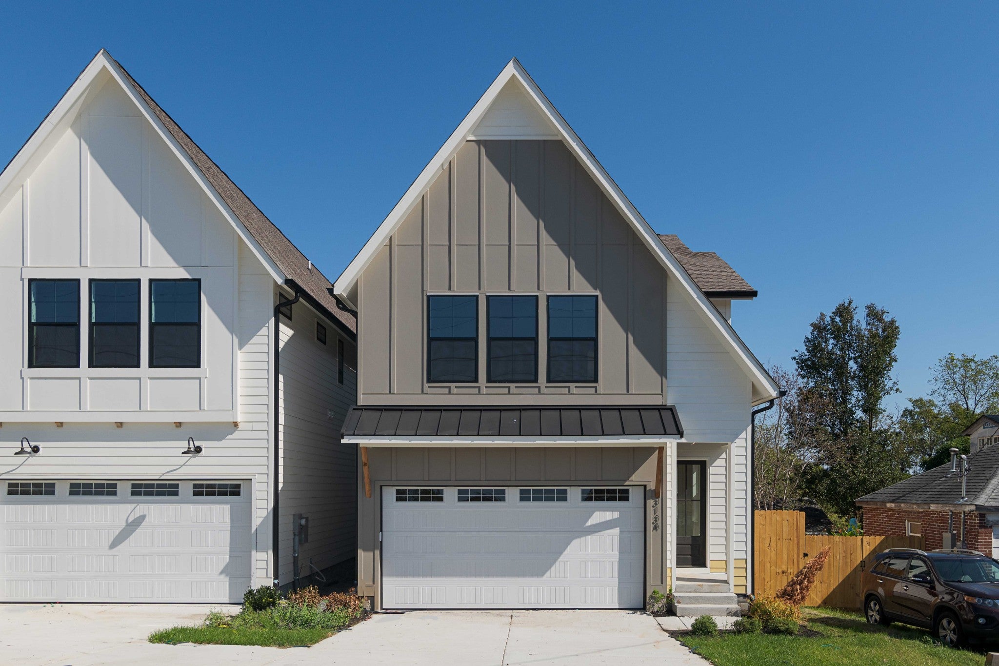 313 Riverside Dr A
