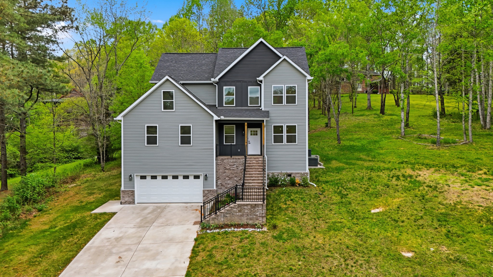 2005 Beaver Ridge Dr