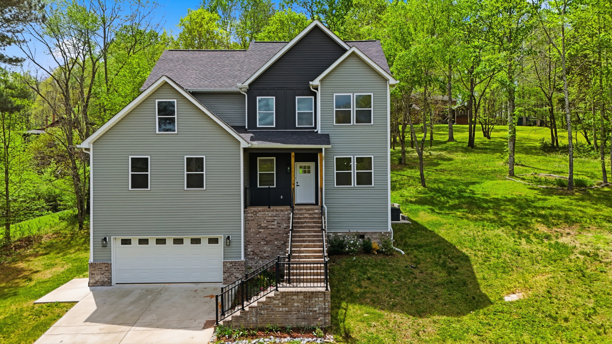 2005 Beaver Ridge Dr