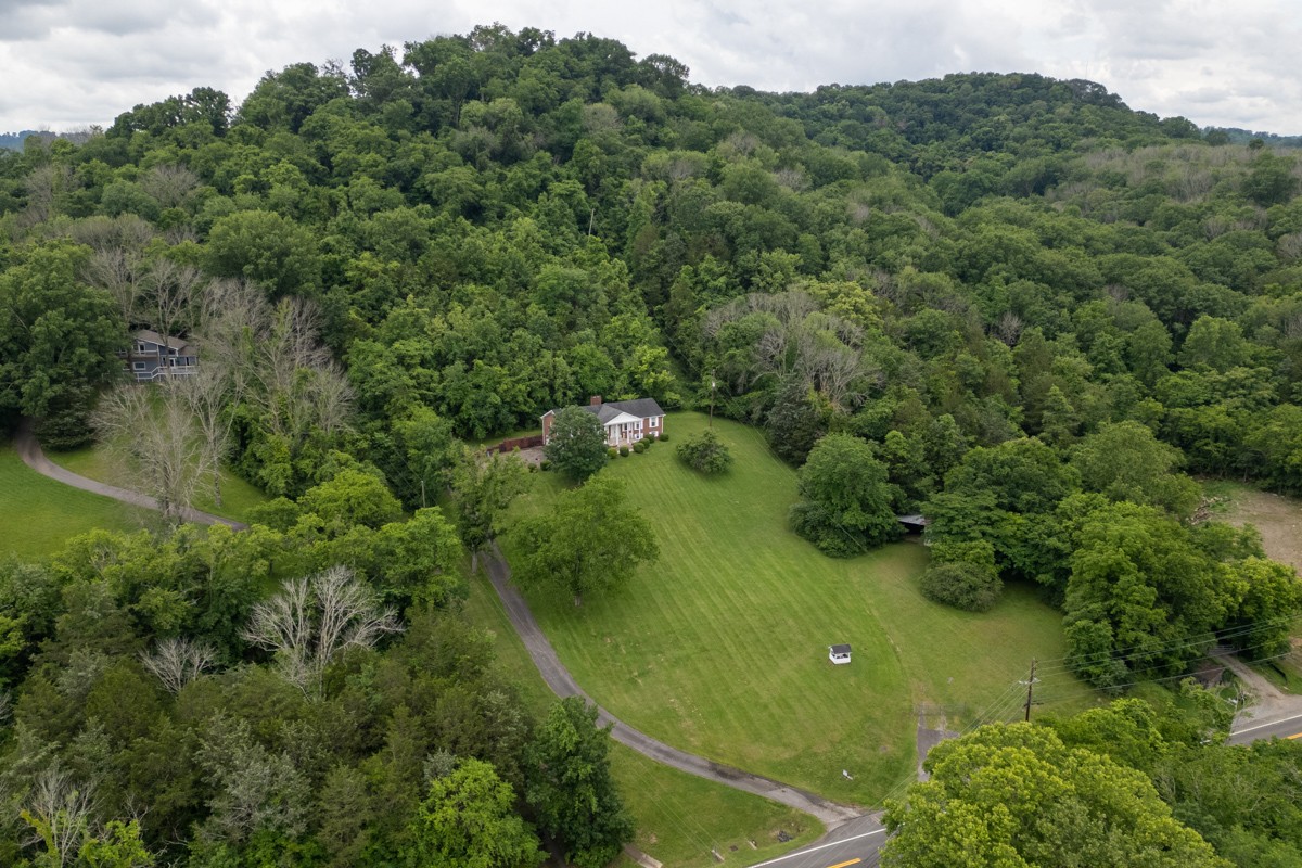 Middle Tennessee Properties 3 6908 River Road Pike