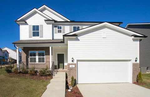 452 Jet Stream Dr La Vergne TN 37086