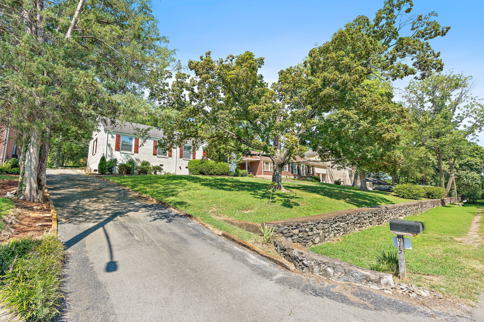 815 Neartop Dr