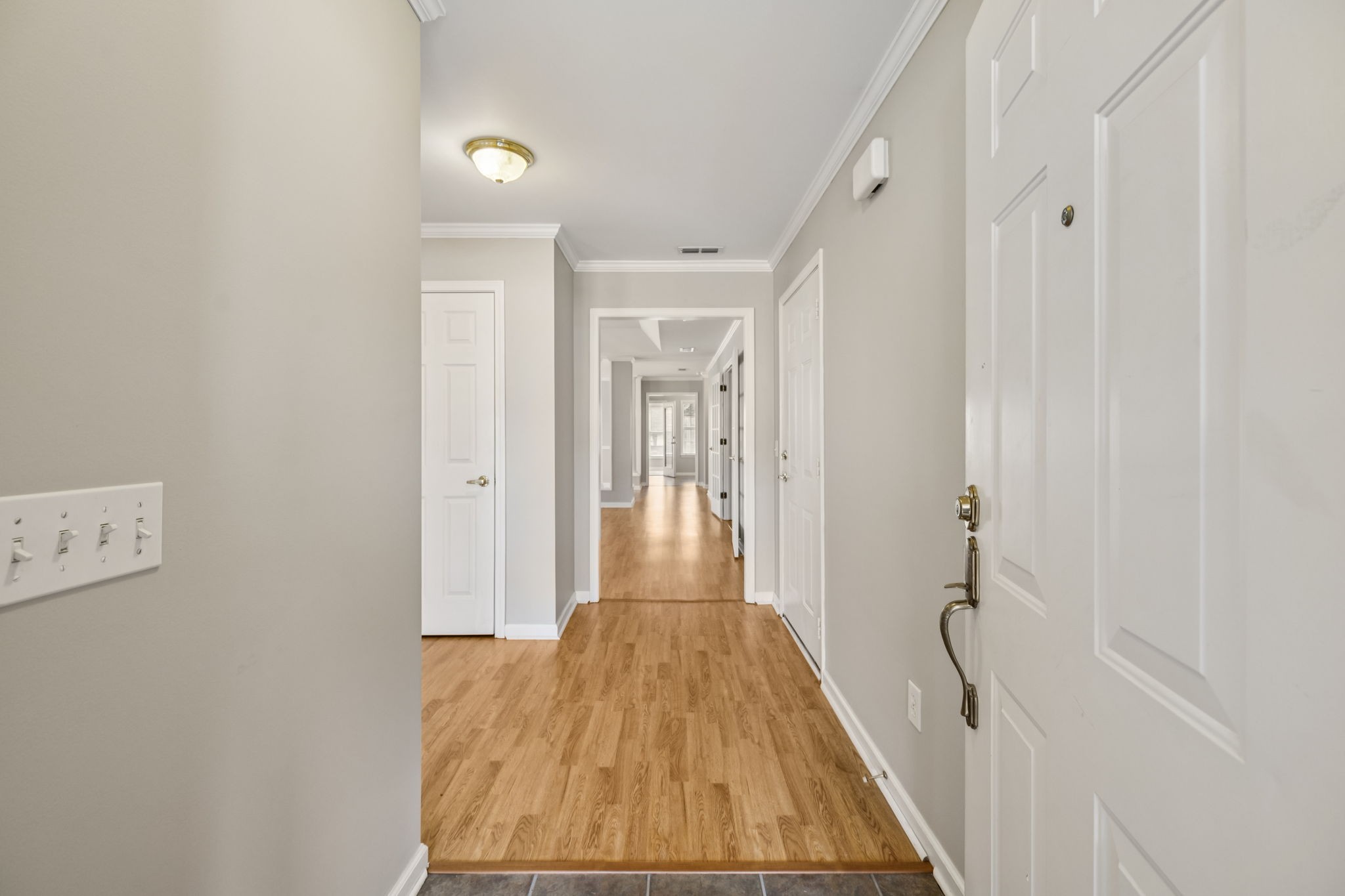 639 Forest Glen Cir