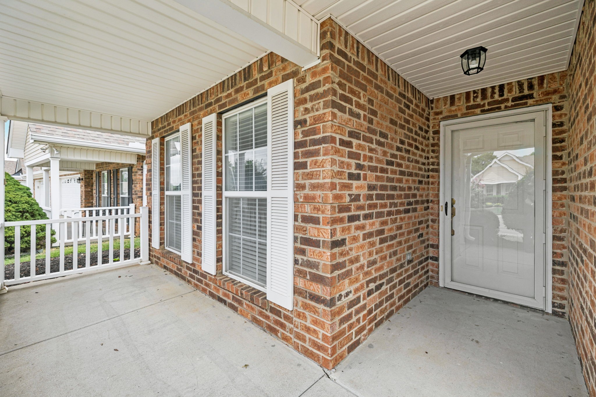 639 Forest Glen Cir