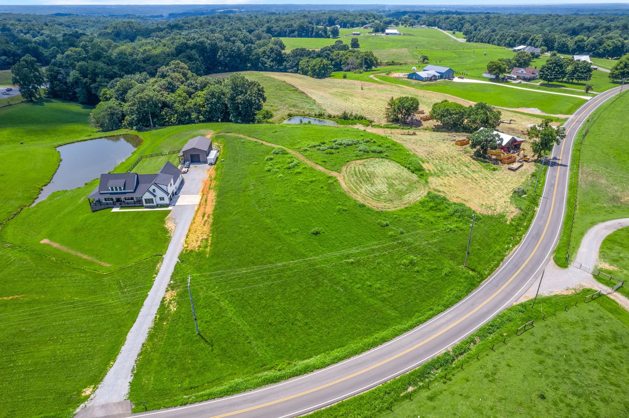4 Hickory Point Rd