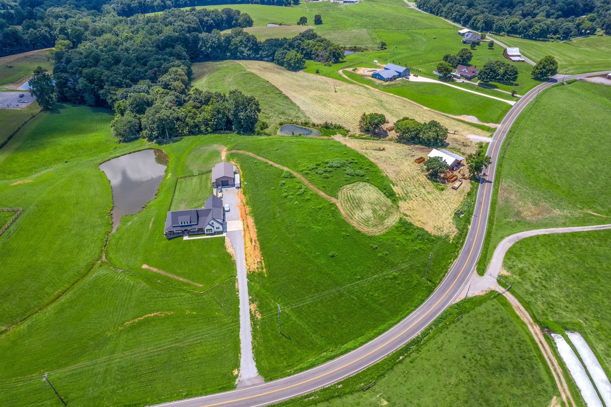 4 Hickory Point Rd