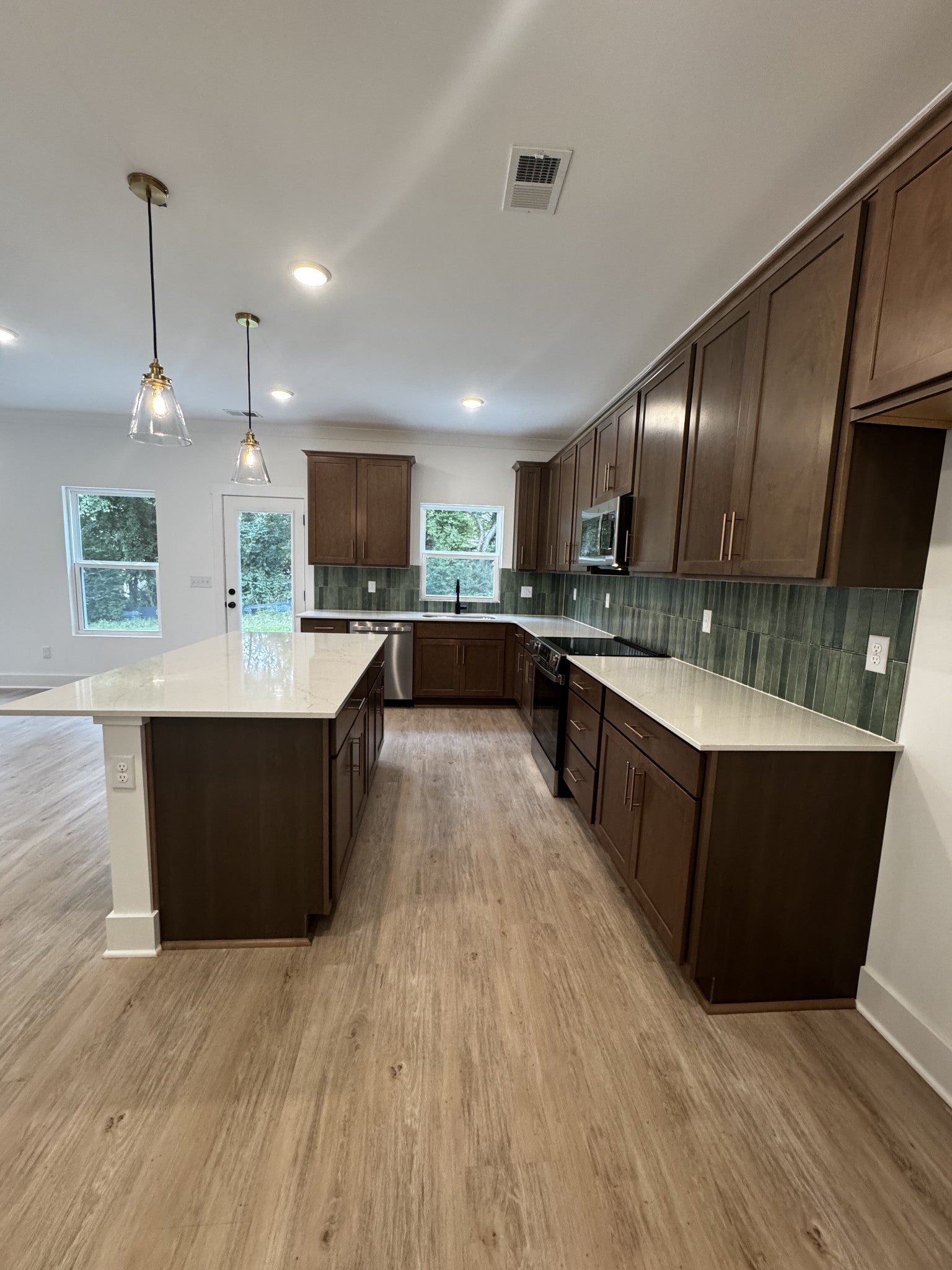 1345 Valley Ridge Dr