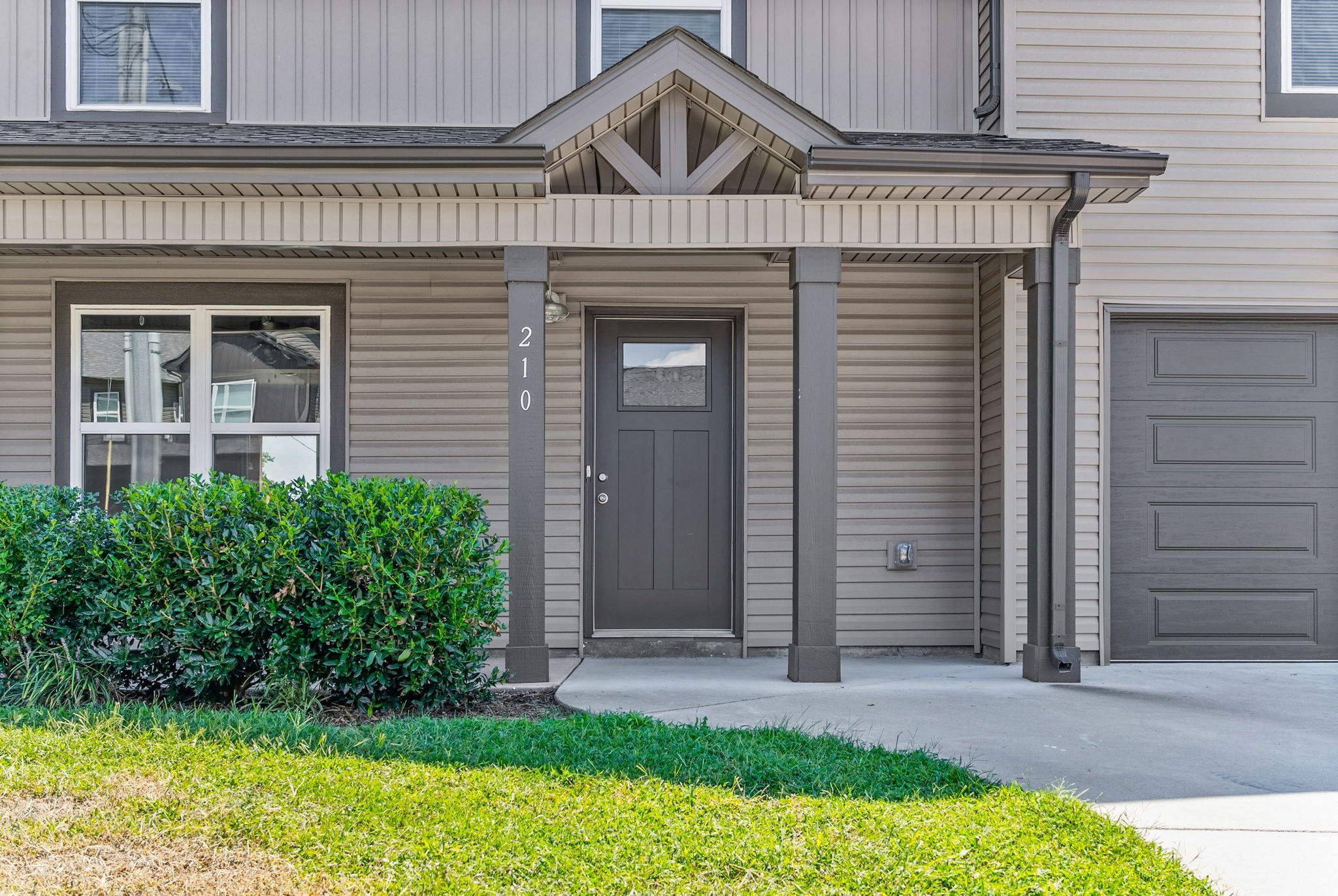 210 King Rd
