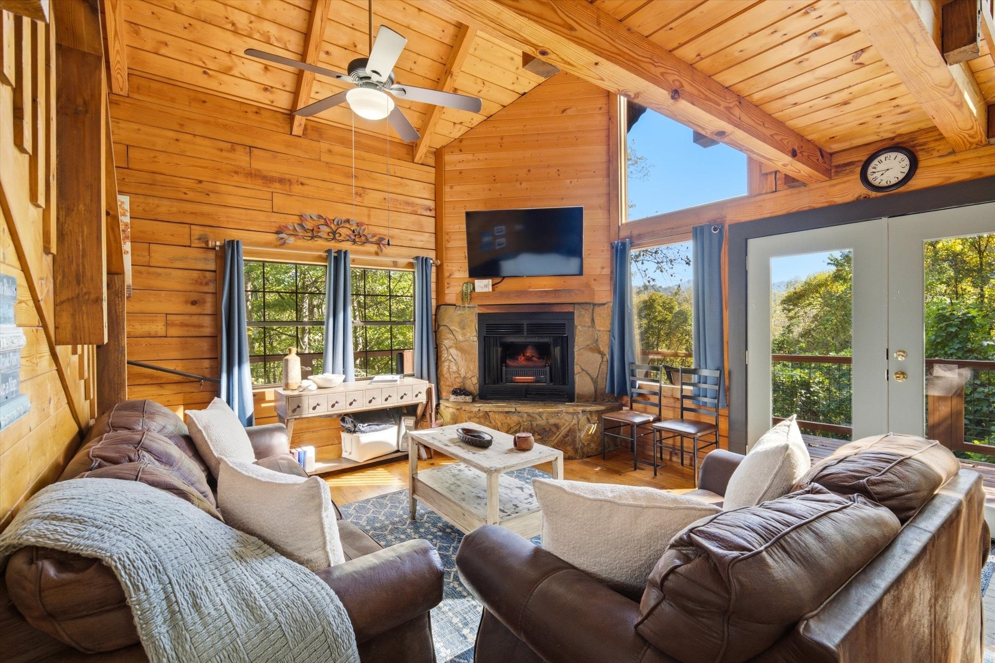 333 Sugar View Dr