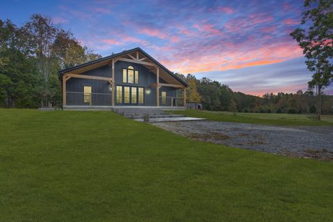 3320 Slayden Marion Rd Cumberland Furnace TN 37051