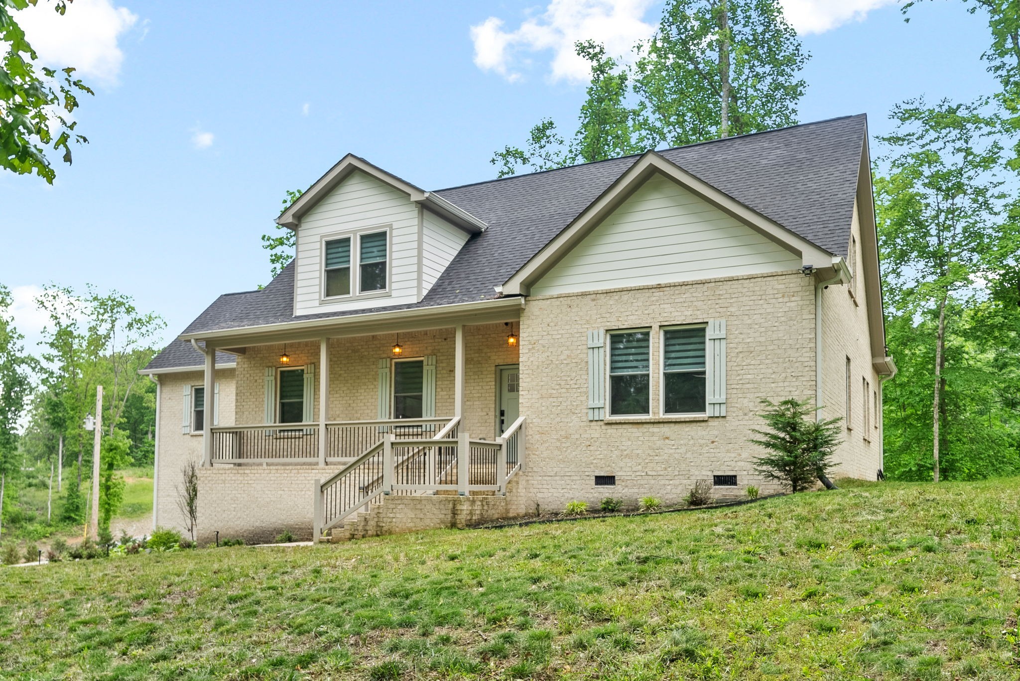 514 Doy Rd E