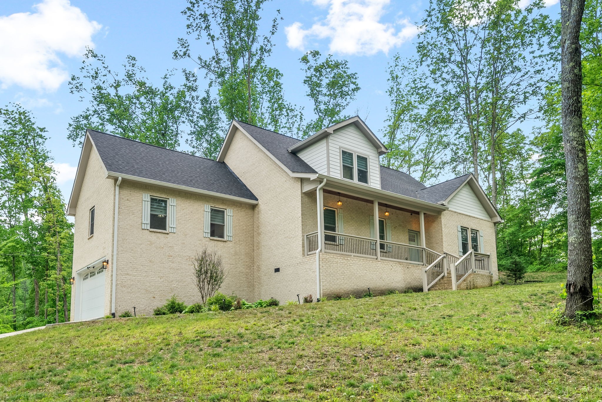 514 Doy Rd E