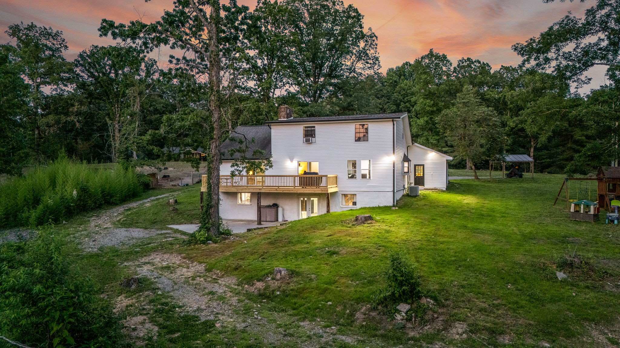 35 Magnolia Ln