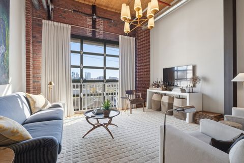 Photo of 1350 Rosa L Parks Blvd #403, Nashville, TN 37208 (MLS # 3155446)