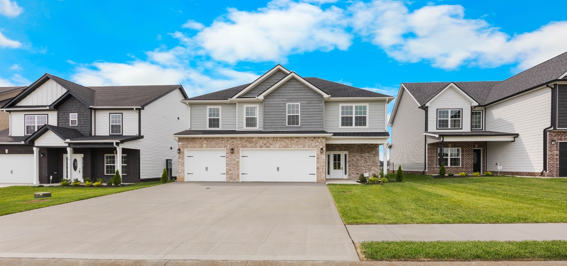 2582 Rafiki Dr