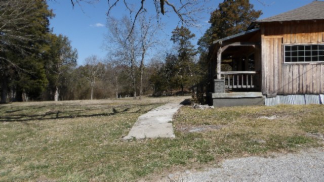 1586 Needmore Rd