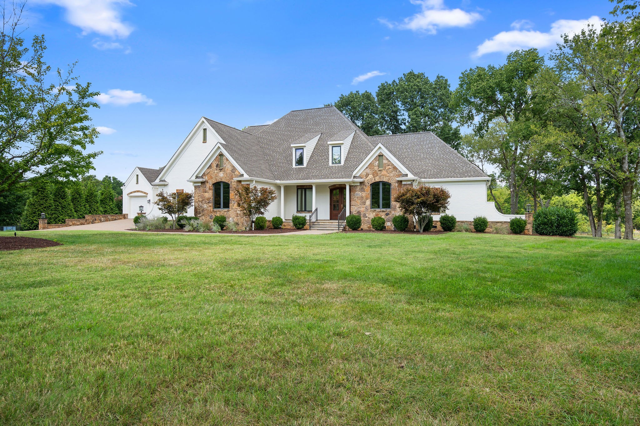 1702 Old Hillsboro Rd
