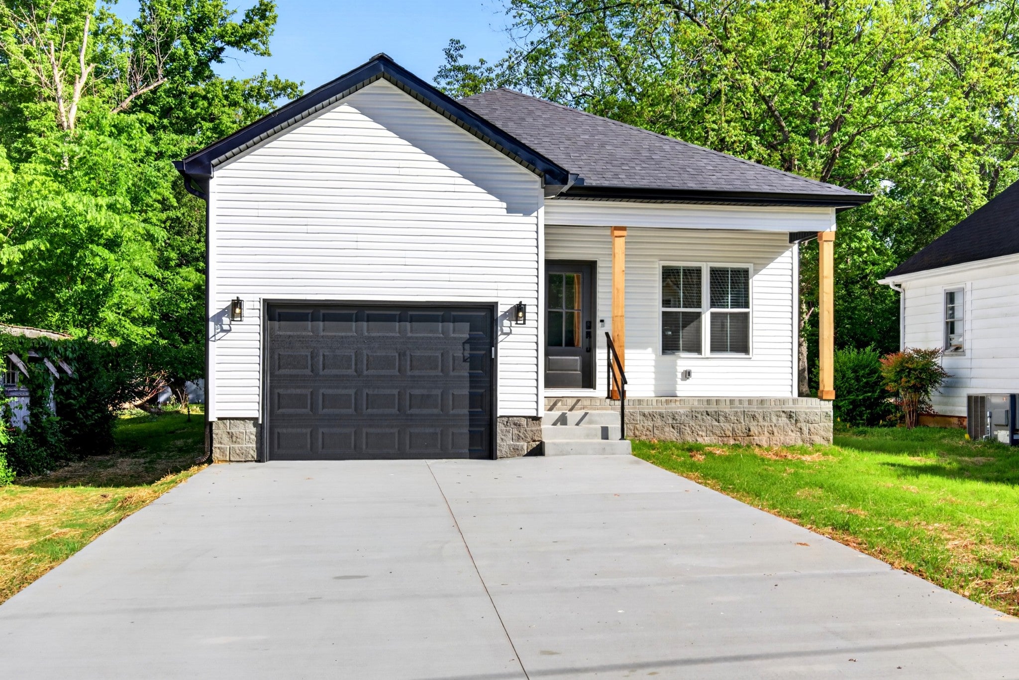 359 Third St